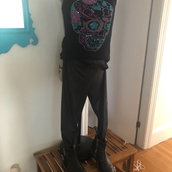 Shirt - Picture 2 of 4